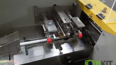 Упаковка продуктов разной длины на горизонтальной упаковочной машине OB 350X Servo 